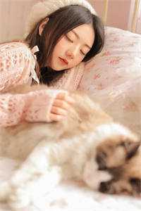 不是吧！，开局被美少女倒贴