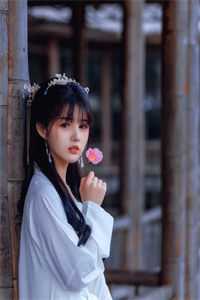 校花嫌我穷？拜托我可是真神豪张凡杨依依完本小说_小说完整版免费阅读校花嫌我穷？拜托我可是真神豪张凡杨依依
