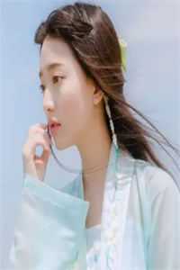 《变心的女人比草贱》许清颜叶君最新免费小说_完结小说大全《变心的女人比草贱》(许清颜叶君)
