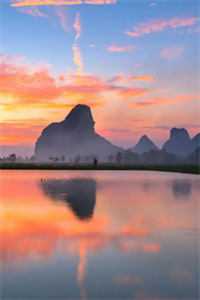 一枕清梦付东河