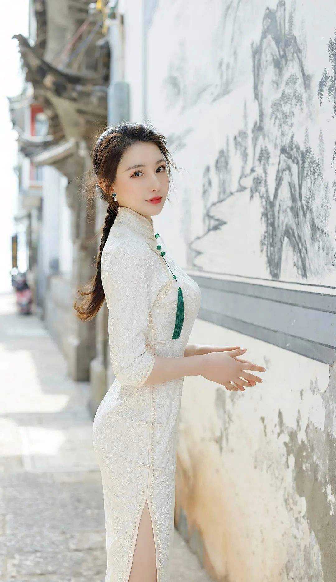 沧海明珠月滴泪
