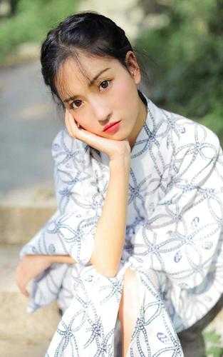 父亲和未婚妻死后，母亲出名了(苏芷晴叶凡)最新推荐小说_完结免费小说父亲和未婚妻死后，母亲出名了苏芷晴叶凡