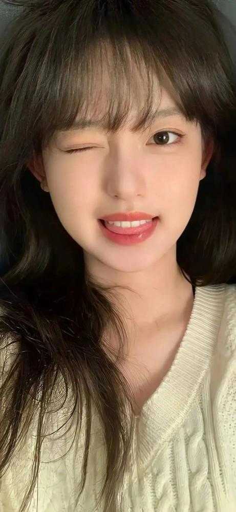 我有99个大佬师父,下山即无敌
