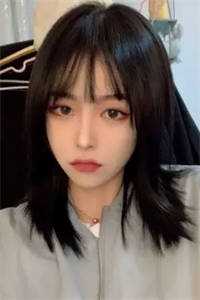 离职后冷冰冰总裁跪着求我别走