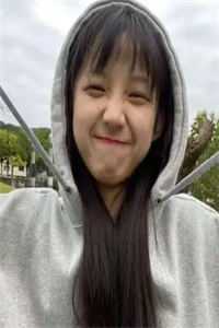这个小村民怎么突然无敌了？